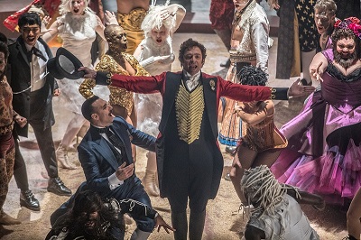 『ラ・ラ・ランド』コンビが楽曲を手掛ける『グレイテスト・ショーマン』予告編が到着！