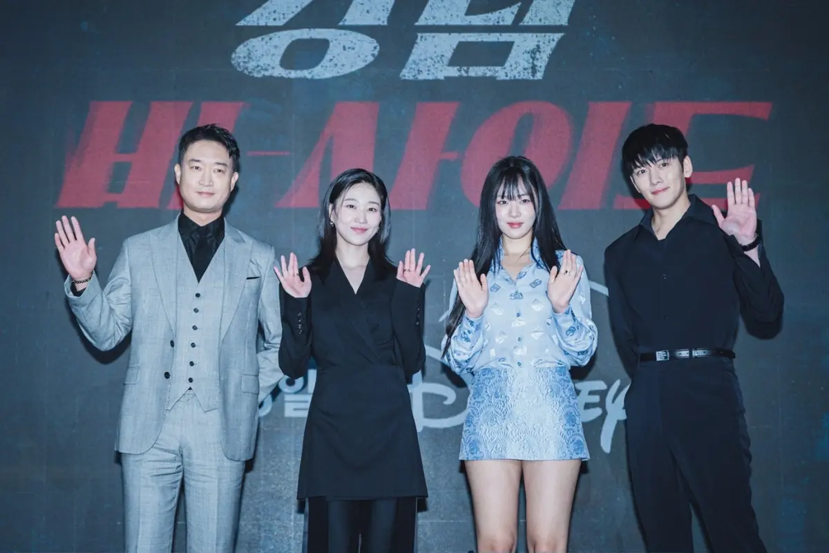 コヤンイサムチョン♥️さなぴー チ・チャンウク、チョ・ウジンが登壇！韓国ドラマ『江南Bサイド』会見