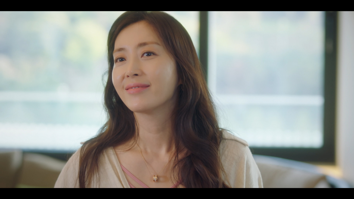 『ショーウィンドウ：女王の家』場面写真