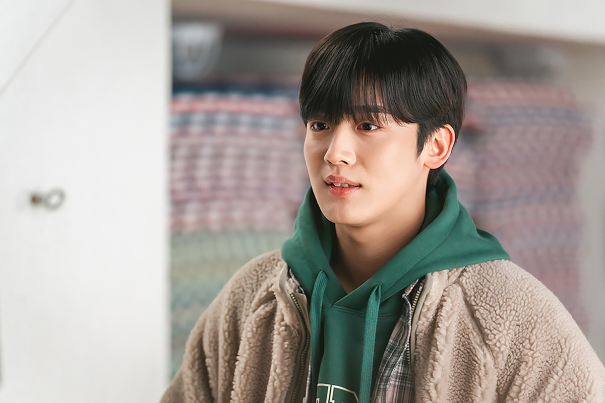 『第4次恋愛革命 ～出会いはエラー：恋はアップデート～』場面写真