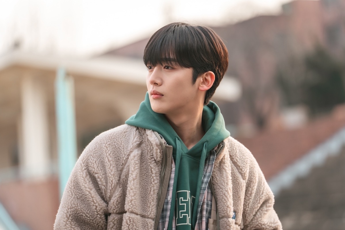 『第4次恋愛革命 ~出会いはエラー:恋はアップデート~』場面写真