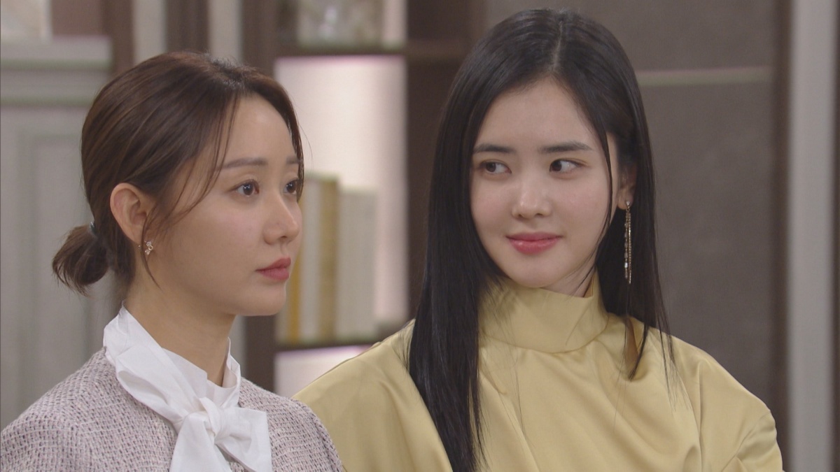 『シンデレラゲーム～偽りの母娘（おやこ）～』場面写真