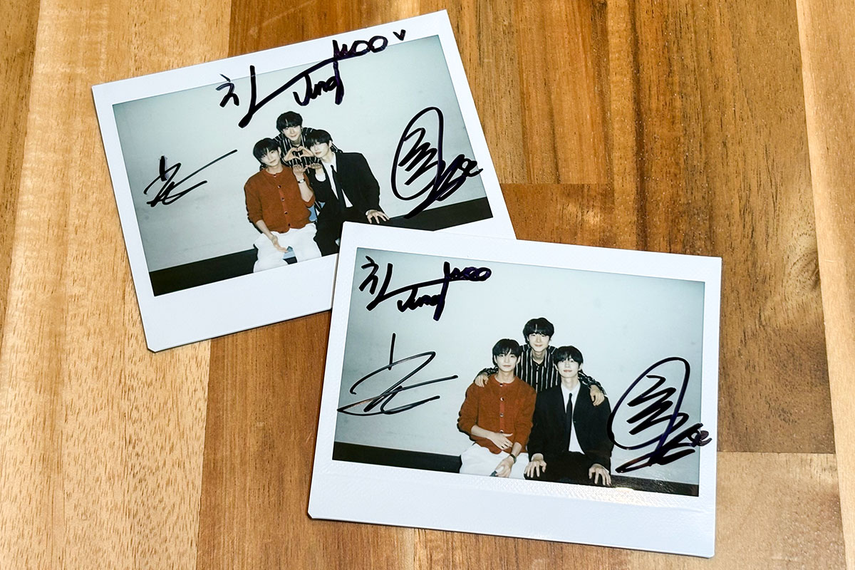 『秘密の間柄』サイン入りチェキ