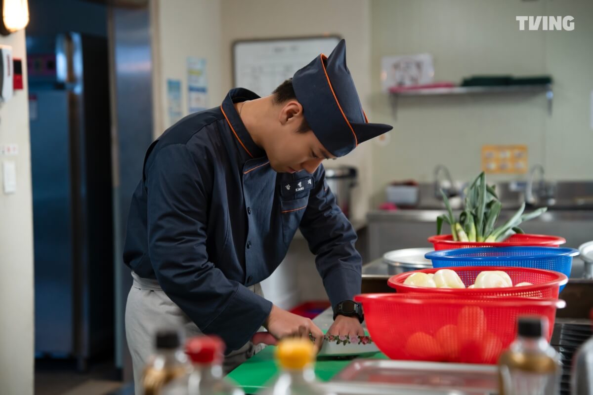 『伝説のキッチンソルジャー』場面写真