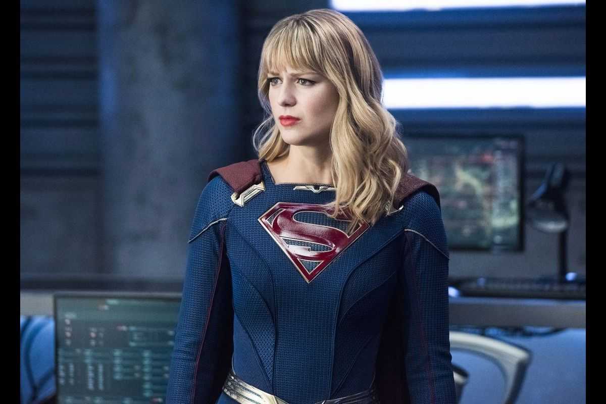 新たなコスチュームで心機一転 Supergirl スーパーガール シーズン5が日本初放送 リリース 海外ドラマ 海外ドラマnavi