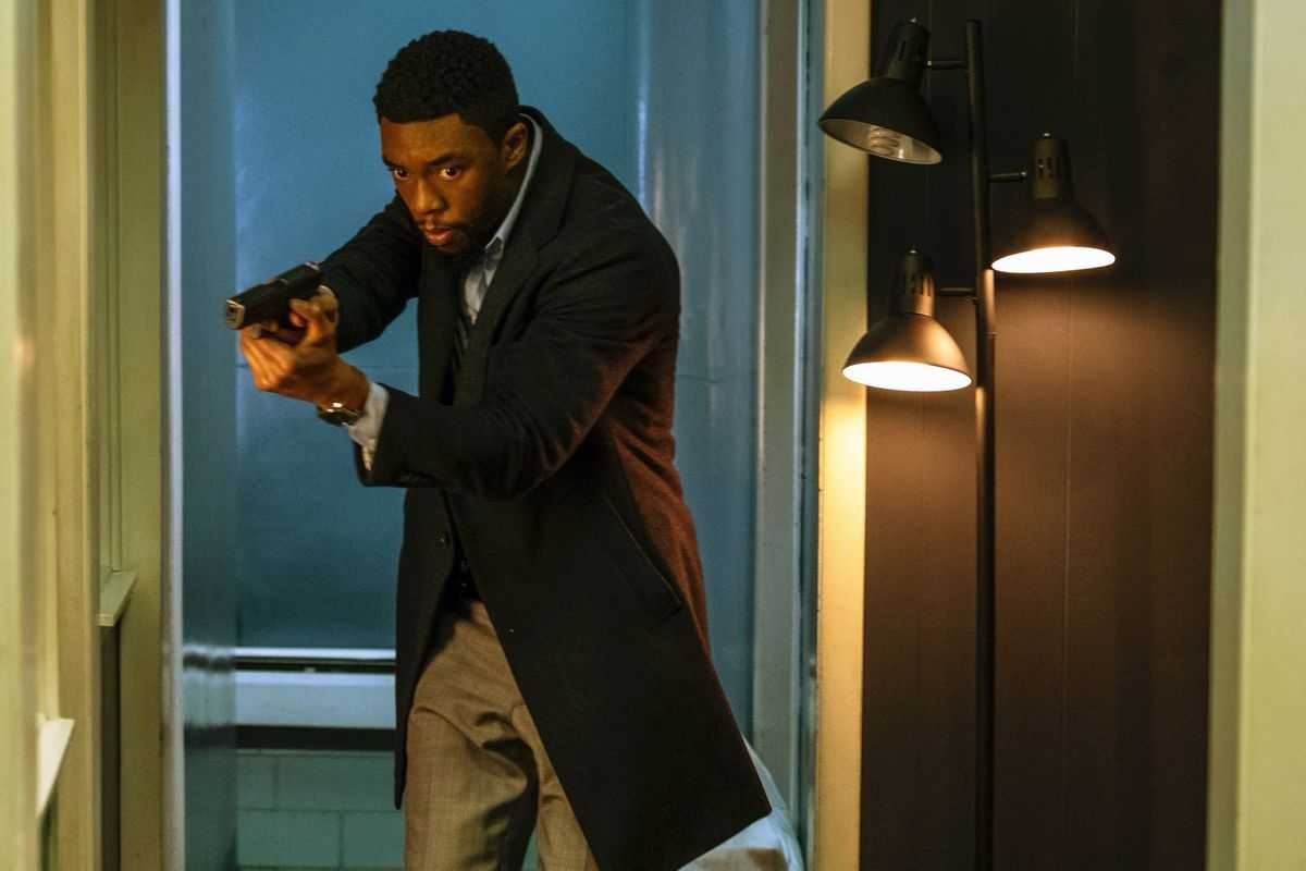 アベンジャーズ ルッソ兄弟と再タッグを組んだチャドウィック ボーズマン最後の勇姿を心に焼き付けよ ニュース 映画 海外ドラマnavi