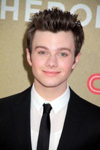 『Glee』クリス・コルファー、コーリー・モンテース亡き後の番組復帰について複雑な心境を語る