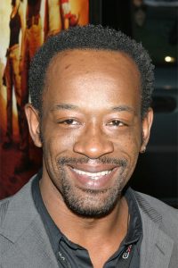 【お先見!海外ドラマ日記】ドラマのAMCが旬の俳優マーク・ストロングを抜擢! 嘘と真実の狭間で、冷たい汗がにじむ『LOW WINTER SUN』