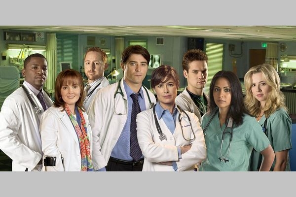 『ER』のあの医師が、米Huluの新作コメディで再びドクターに！
