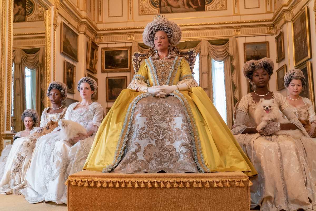 Netflix『ブリジャートン家』、シャーロット王妃にアフリカ系女優を起用した理由とは？原作者が明かす