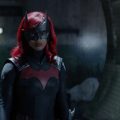 『バッドウーマン』も打ち切り、CWの既存DCドラマは3作品に