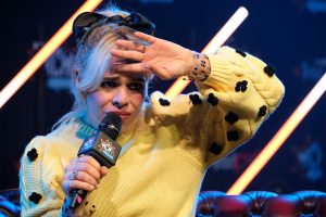 英国ドラマ『超サイテーなスージーの日常』LiLiCoら著名人から賞賛コメントが到着!