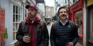 『デッド・ラッソ』のあのパブに泊まれる!迎えてくれるのはドラマに登場のあの人!