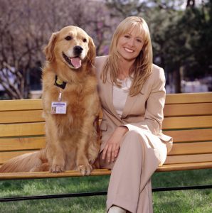 F.B.EYE!! 相棒犬リーと女性捜査官スーの感動!事件簿