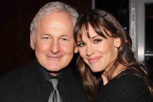 『エイリアス』ジェニファー・ガーナー、「父」との再会に大喜び