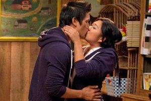 『Glee』カップルがキスシーンを刺激的にするためにやったこととは?