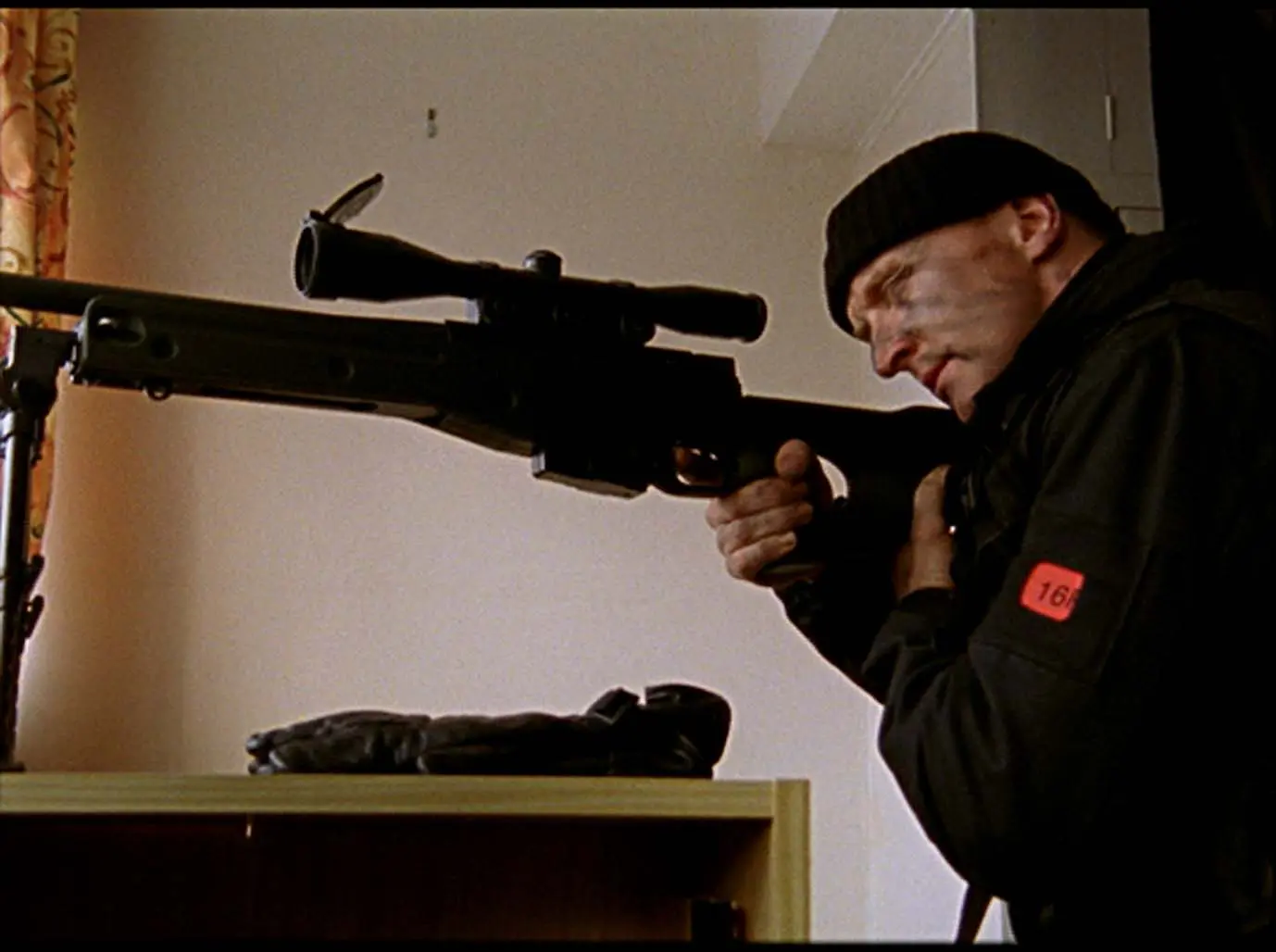 S.A.S.英国特殊部隊 セカンドシーズンコンプリートBOX [DVD] Amazon.co.jp: S.A.S.英国特殊部隊 ファーストシーズン