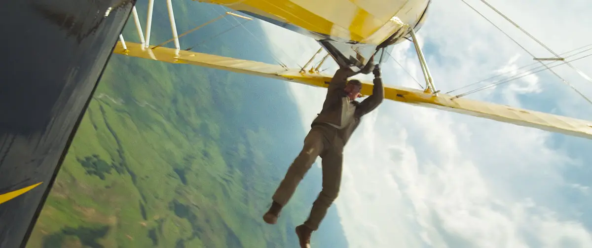 グレッグ・ターザン・デイヴィス、撮影は「トム・クルーズの