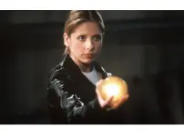 ライフキャスト ライフマスク サラミシェルゲラー バフィー サラ・ミシェル・ゲラー、「ファンに″バフィー″と呼ばれるのがイヤだっ