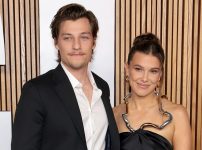 ミリー・ボビー・ブラウン＆ジェイク・ボンジョビ