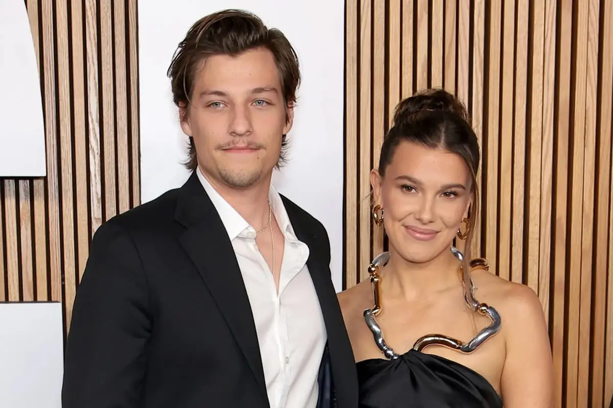 ストレンジャー・シングス』ミリー・ボビー・ブラウンが女の子のママに