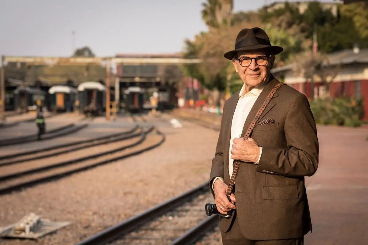 ポワロが作者の足跡を辿る『デビッド・スーシェと巡るアガサ