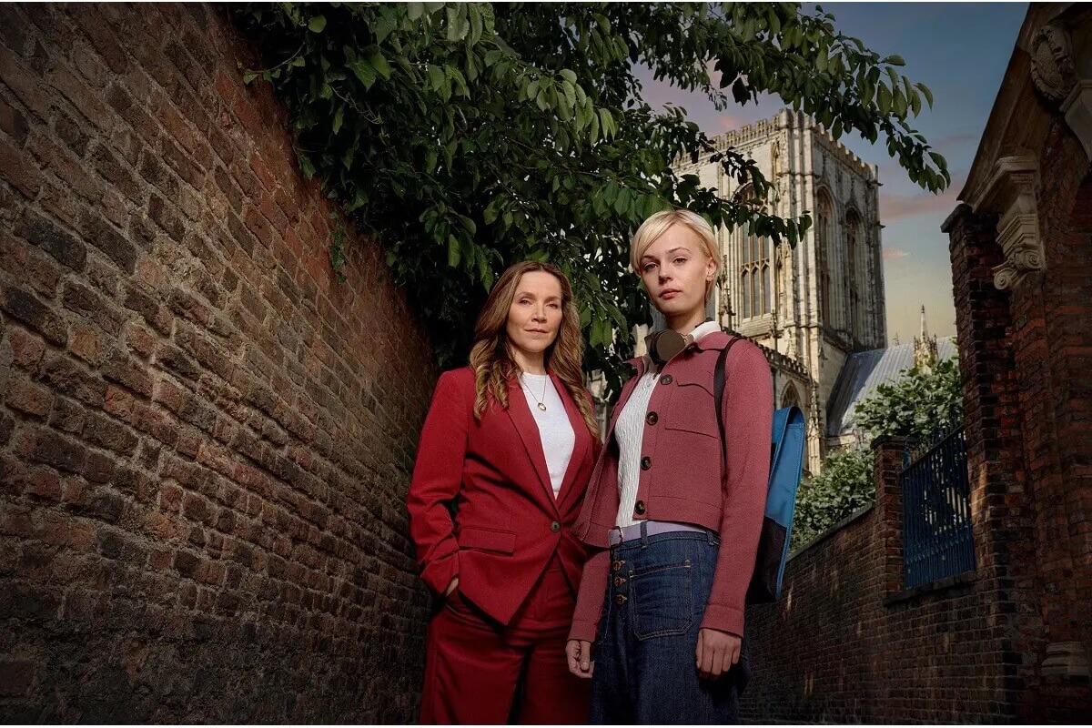 ペイシェンスとビー ヨーク警察文書係の事件録