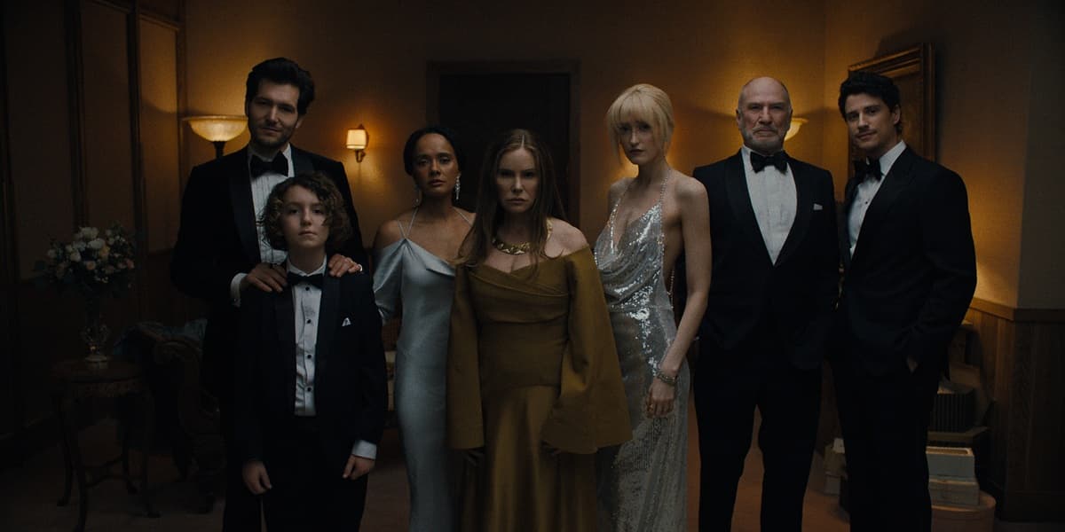 なにかが、起きる