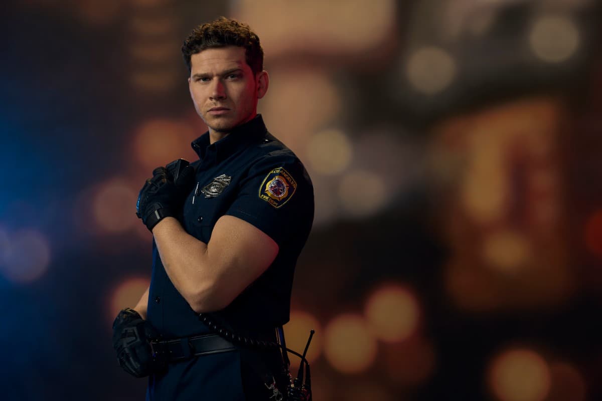 『9-1-1』バック役オリヴァー・スターク