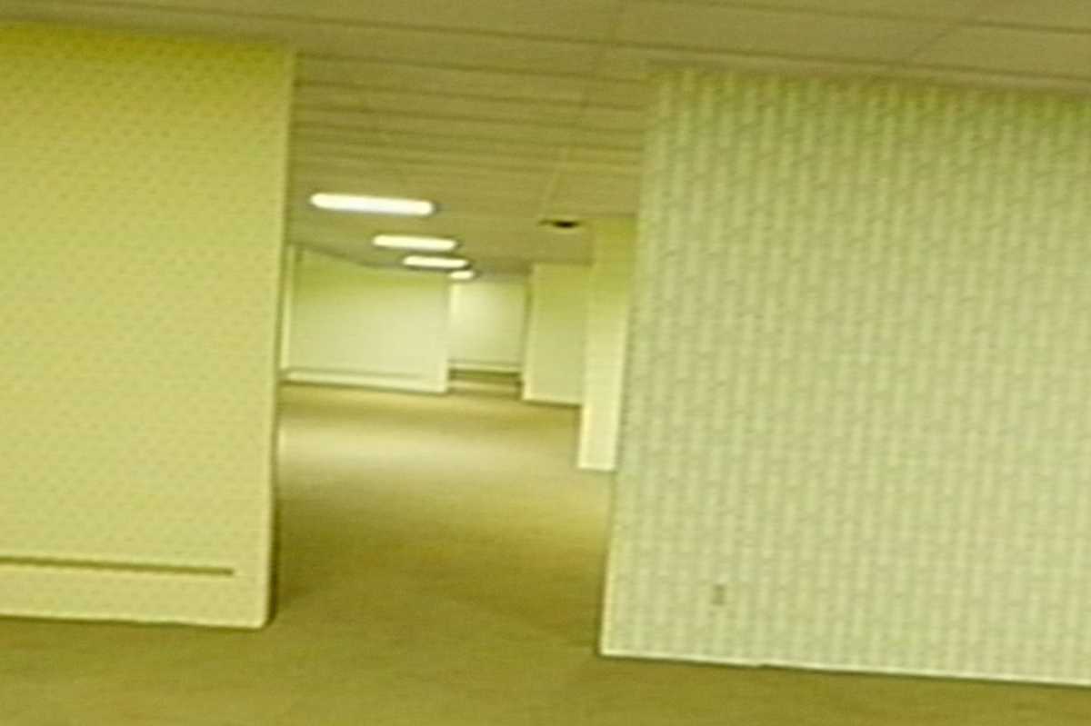 Backrooms(バックルームズ)
